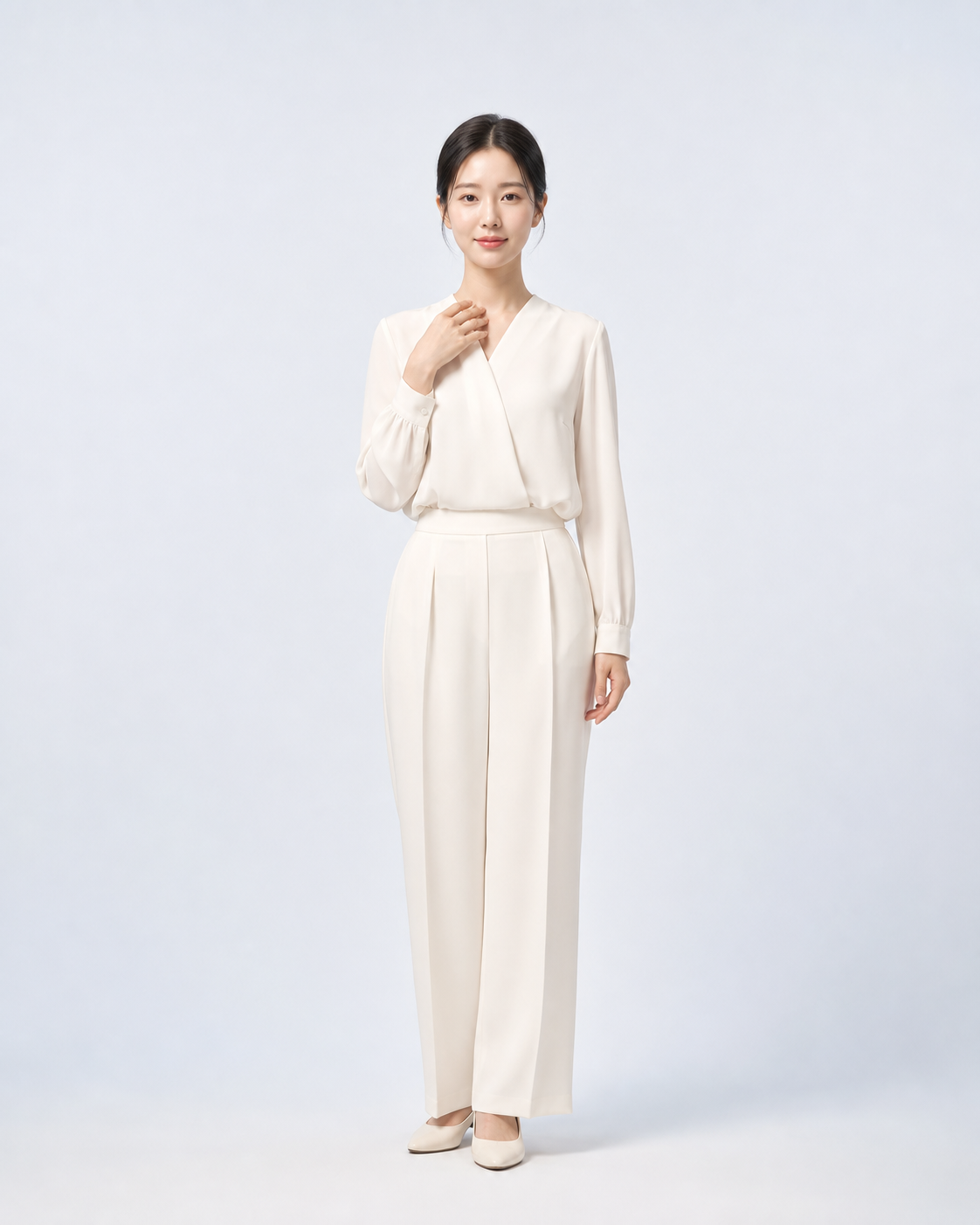 두피, 얼굴, 목, 손등 적용 부위를 안내하는 여성 전신 이미지